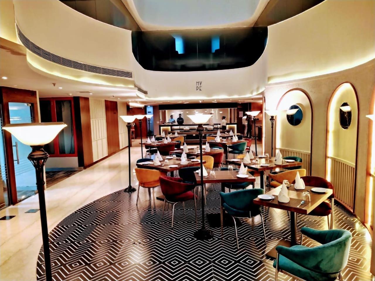 Hyphen Business Hotel โนอิดา ภายนอก รูปภาพ