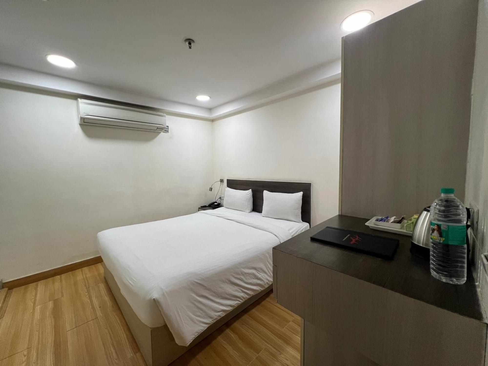 Hyphen Business Hotel โนอิดา ภายนอก รูปภาพ