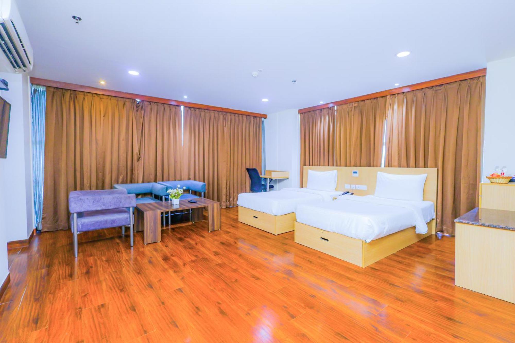 Hyphen Business Hotel โนอิดา ภายนอก รูปภาพ