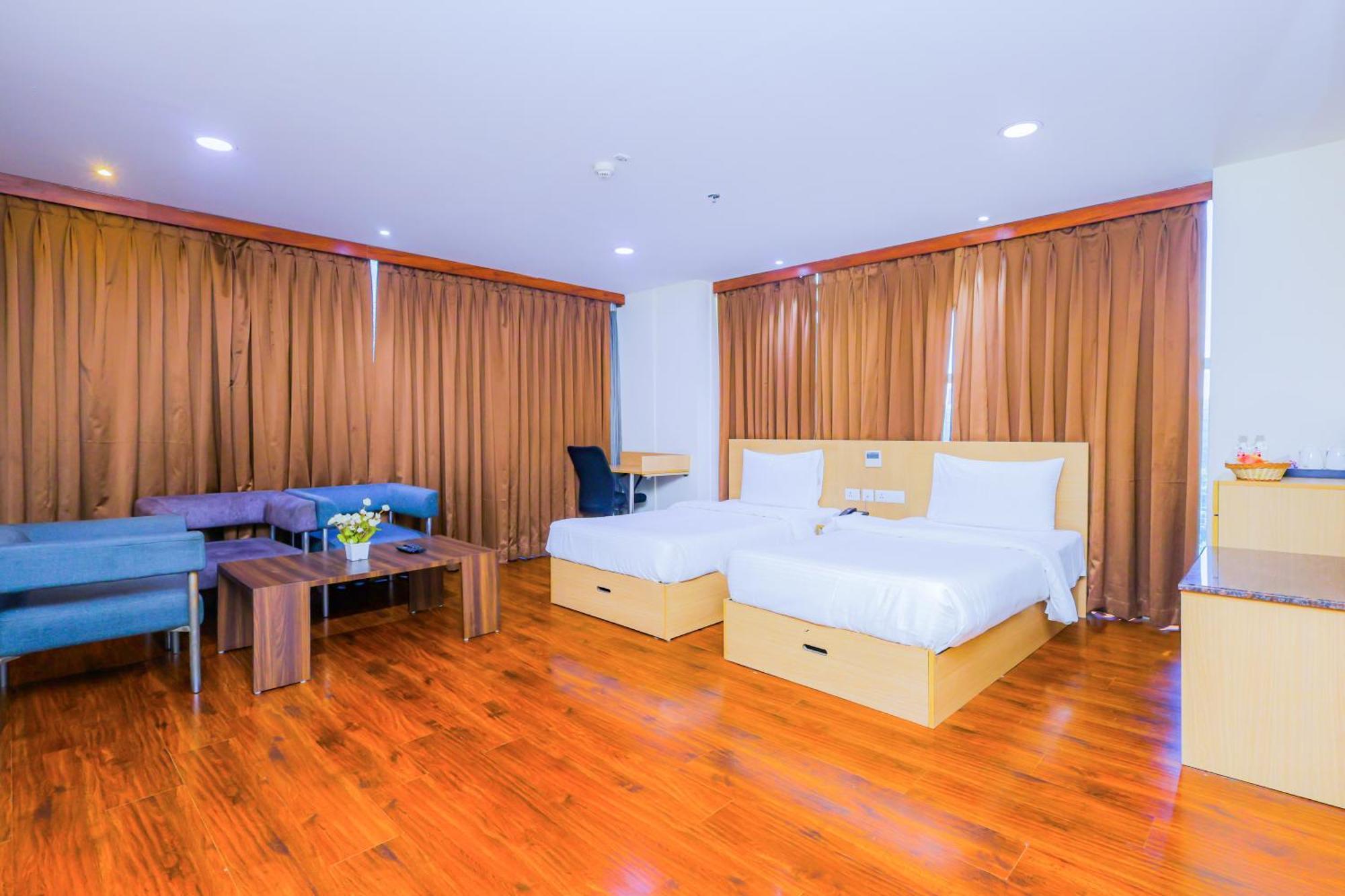 Hyphen Business Hotel โนอิดา ภายนอก รูปภาพ