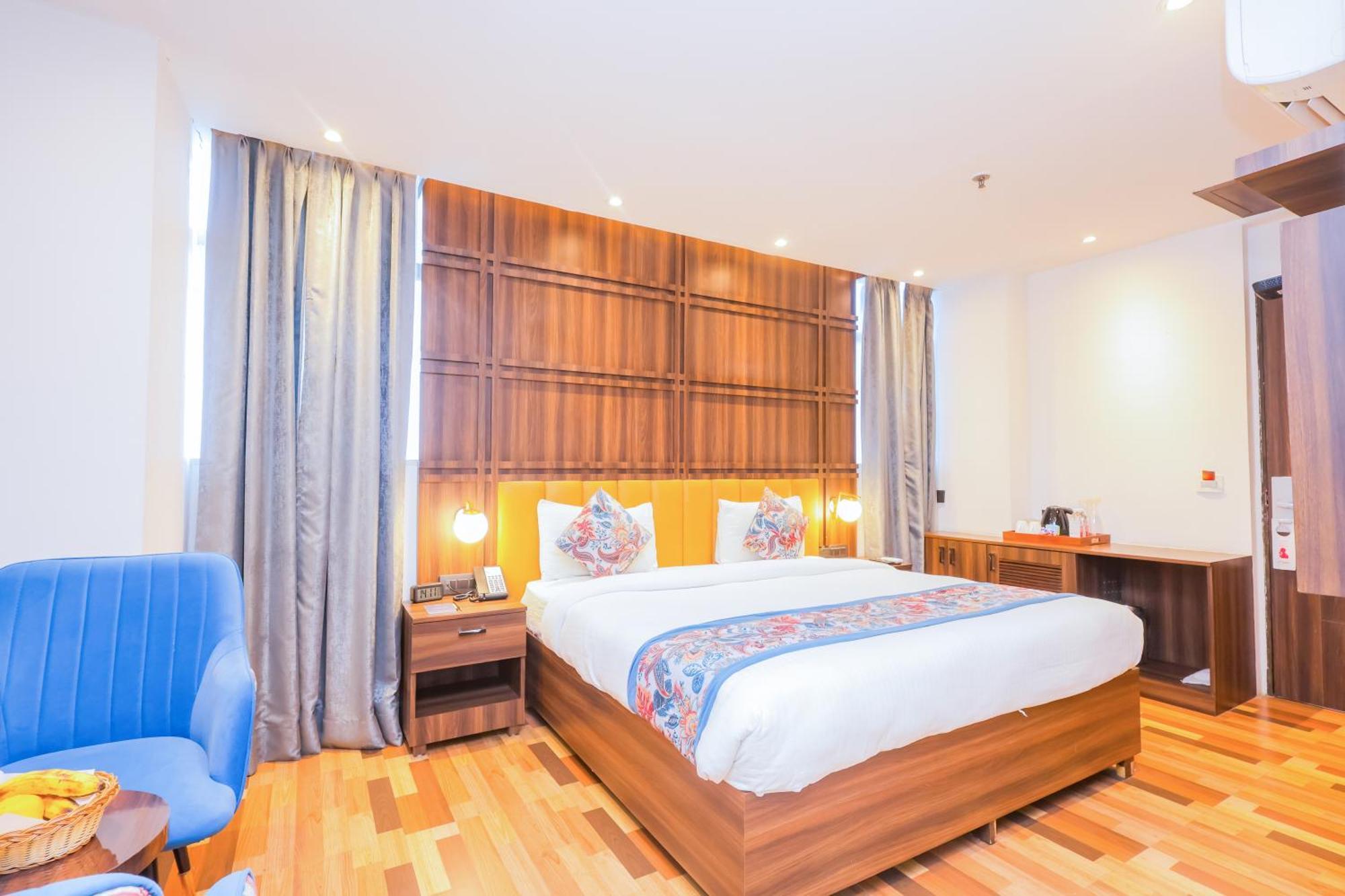 Hyphen Business Hotel โนอิดา ภายนอก รูปภาพ